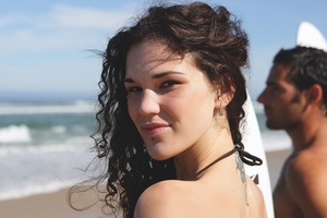 Surfer-inspired hair styling: a how-to guide