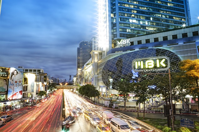 Takashimaya partners with Icon Siam for Thai retail push