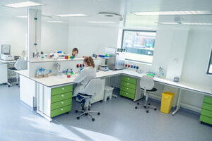 Take a virtual tour of the Gattefossé cell biology laboratory!