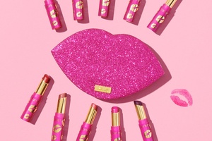 Tarte Cosmetics stands up to cyberbullies with campaign