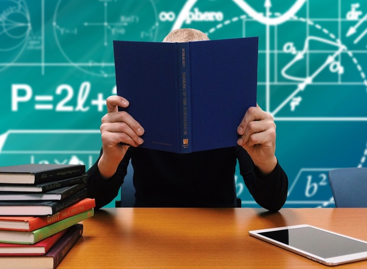 The Estée Lauder Companies has just announced this new perk for those with student loans
