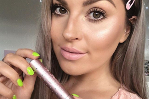 The year's most popular mascara brands with British press and beauty influencers have been revealed 