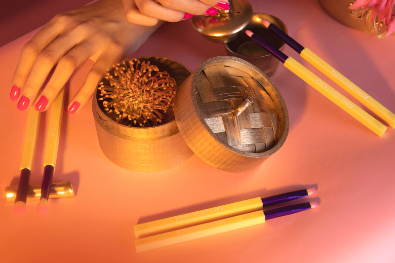 There are now a line of eye make-up brushes specifically designed for blind people 