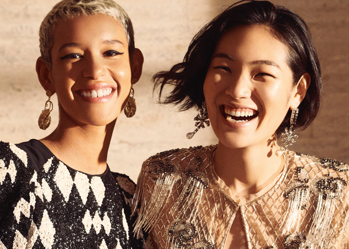 These beauty gadgets are brightening up the teeth whitening market 
