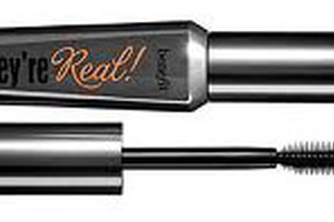 they're real! mascara by Benefit claimed to be 'beyond belief'