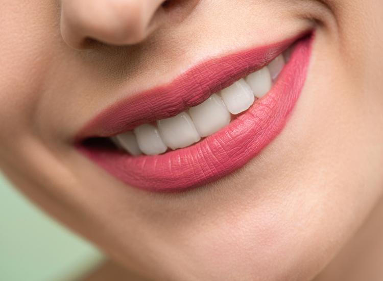 Tooth whitening brand HiSmile advert banned over “clinically proven” claims