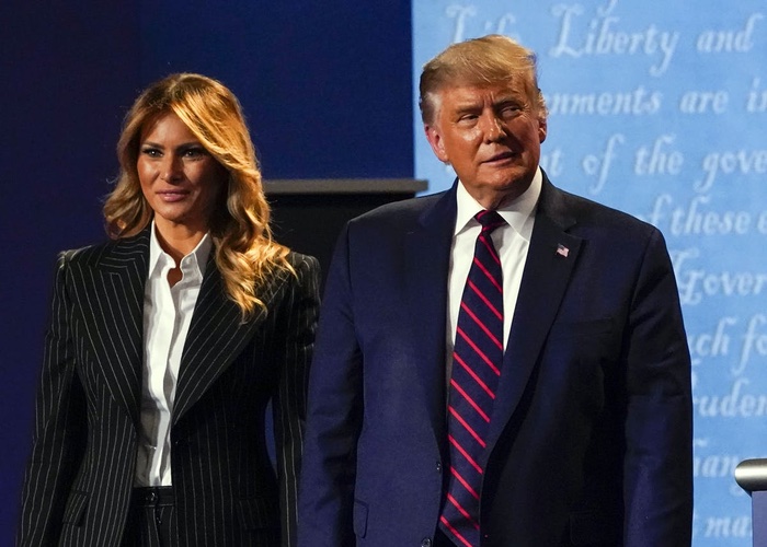 Trump’s tie maker joins bidding battle for bust Arcadia 
