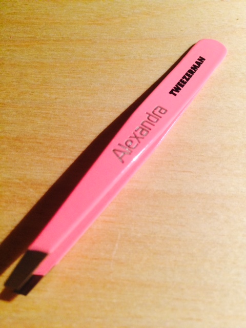 Tweezerman debuts engraving service at Selfridges
