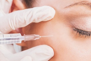 UK government opens consultation on licence to improve safety of Botox and filler treatments