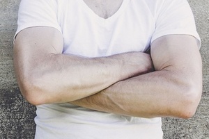 UK male breast reduction enquiries spike 49%
