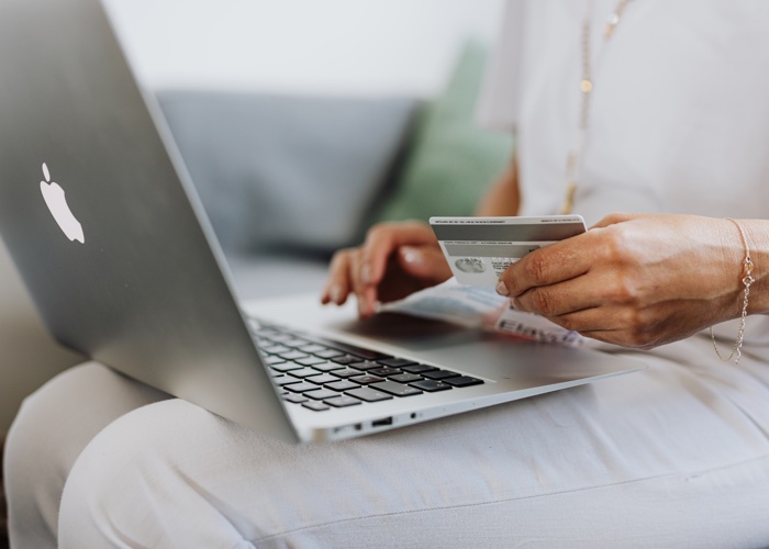 UK online shoppers side step European retailers post-Brexit
