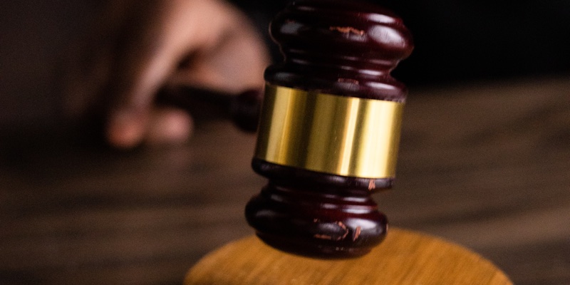 US judge pauses J&J talc trials, but healthcare giant may face new suits