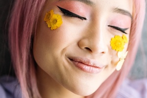 Vegan make-up: Beauty drops beetle carmine and other animal pigments
