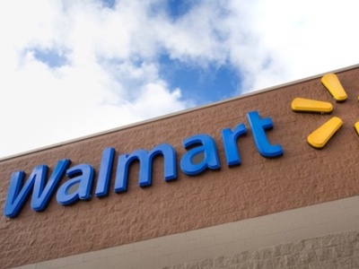 Walmart CEO meets with Trump to talk economy and jobs
