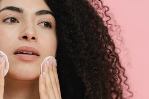 Want to make a gentle glycolic acid exfoliator? Here's how