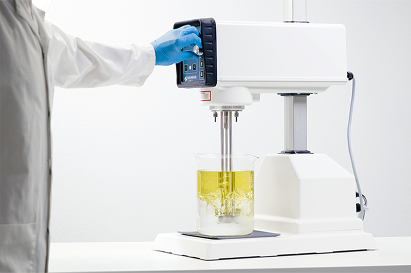 Watch Silverson Laboratory mixers in action at SCS Formulate