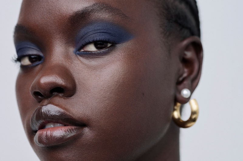 What's behind the optimal cream to powder texture eyeshadow?
