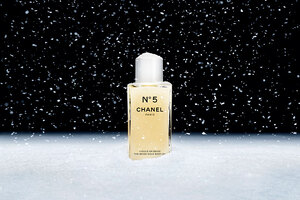 Why body shimmer oils are the winter holiday winner