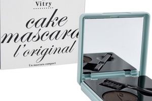 Why 'cake mascara' is making a comeback