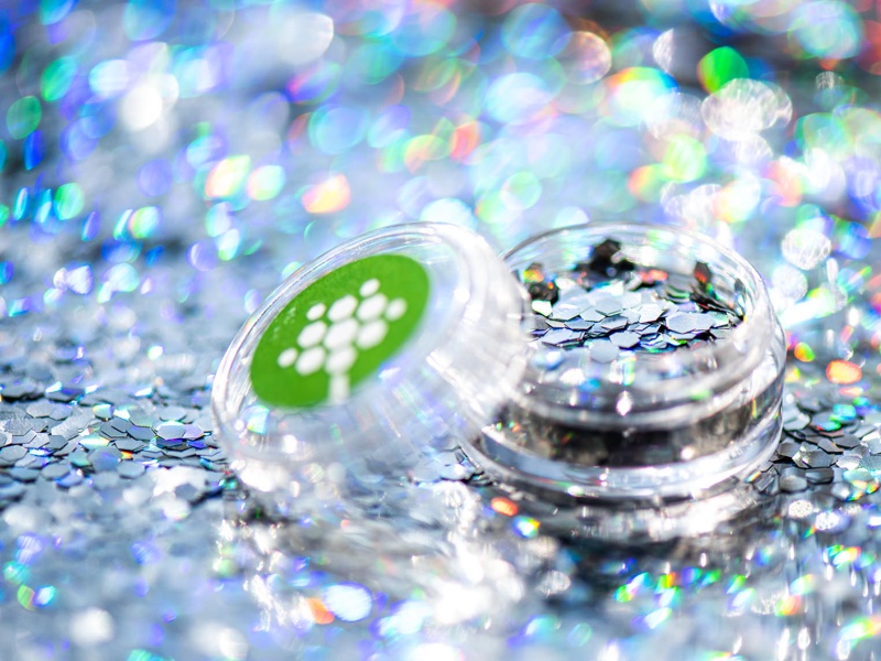 World’s first biodegradable holographic glitter hits market
